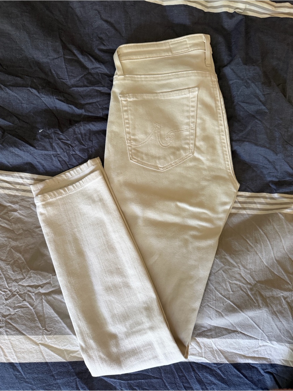 AG Adriano Goldschmied Cream Skinny High-Rise Jeans, size 26